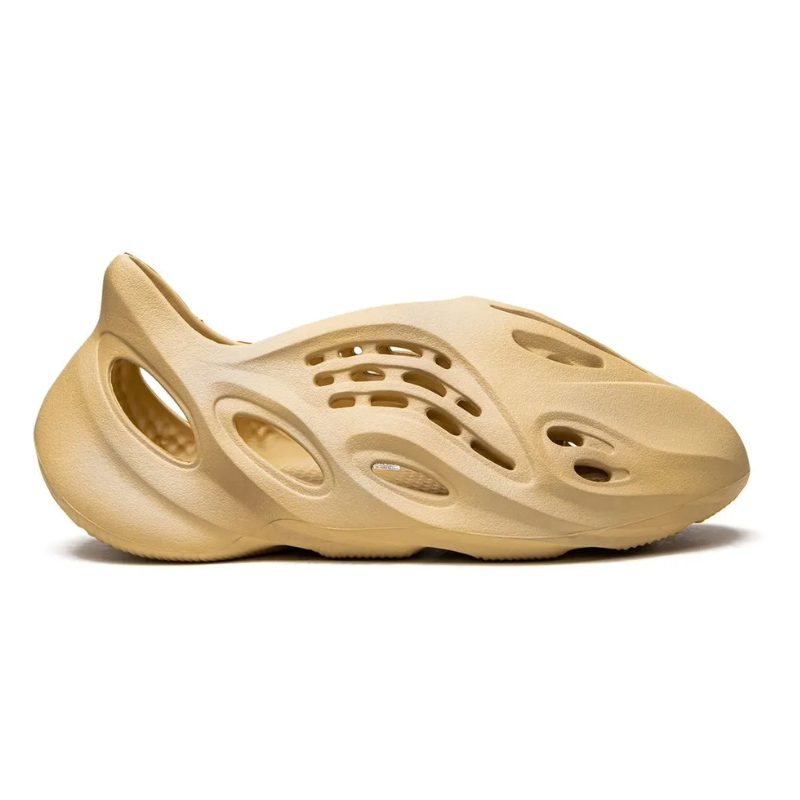 Adidas Yeezy Foam RNNR – Desert Sand