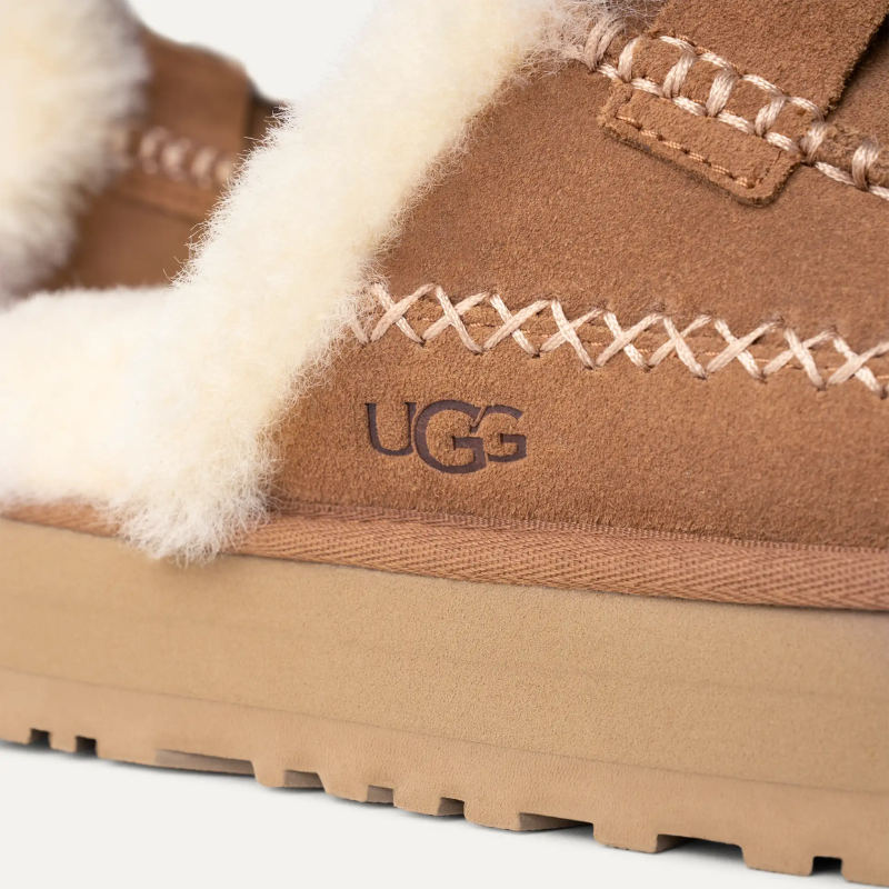 ugg-pumped-venture-daze-sand-black-52-1.png